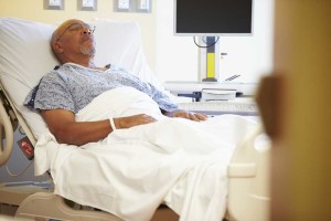Man in a hospital bed | Michigan Bair Hugger Lawsuit